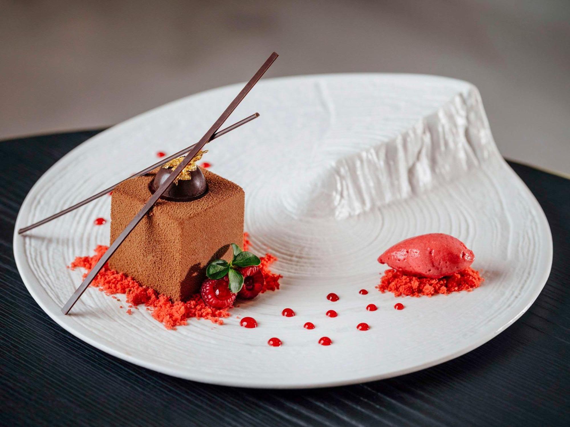 Sofitel Lisbon Liberdade Hotel Exterior photo A chocolate dessert