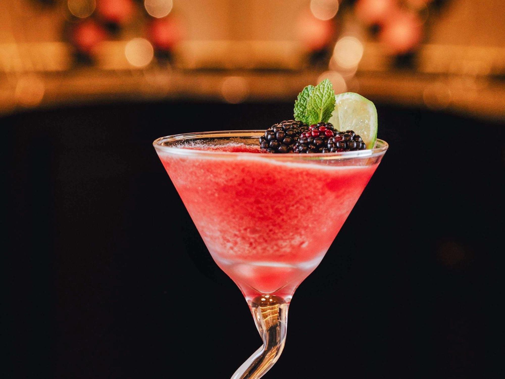 Sofitel Lisbon Liberdade Hotel Exterior photo A blackberry bramble cocktail