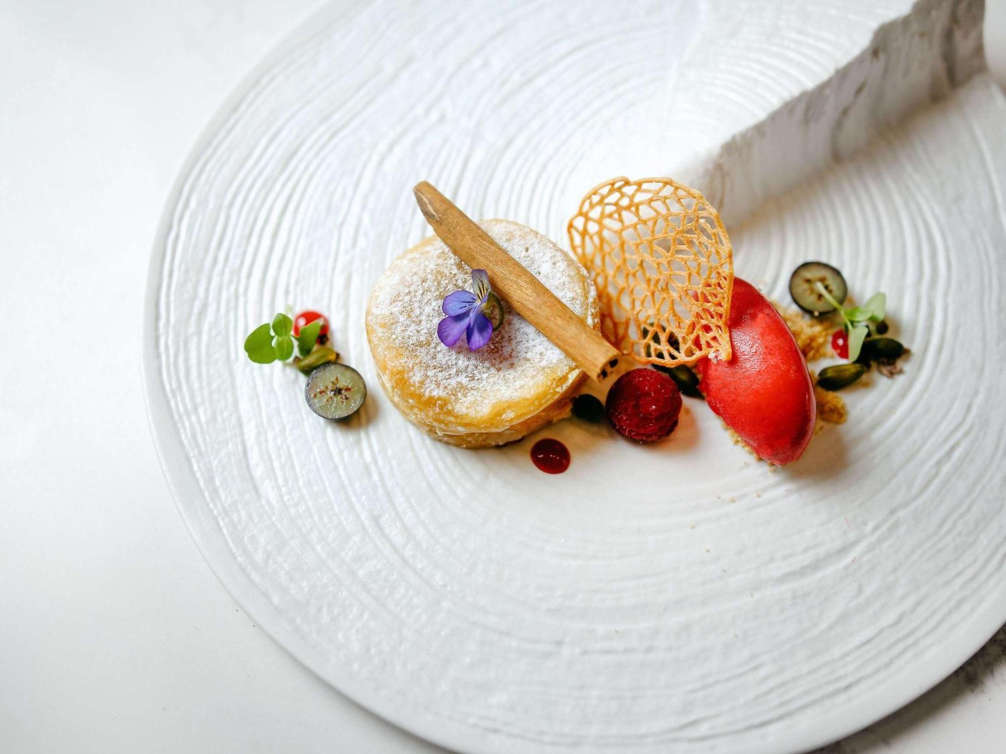 Sofitel Lisbon Liberdade Hotel Exterior photo A modern French dish