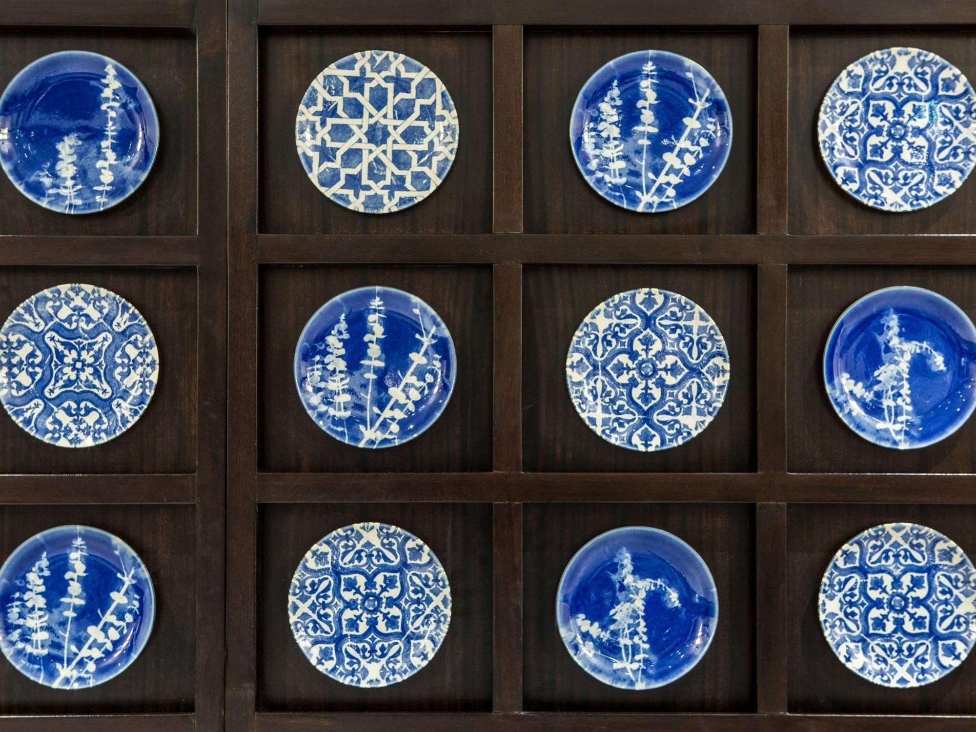 Sofitel Lisbon Liberdade Hotel Exterior photo Blue and white plates