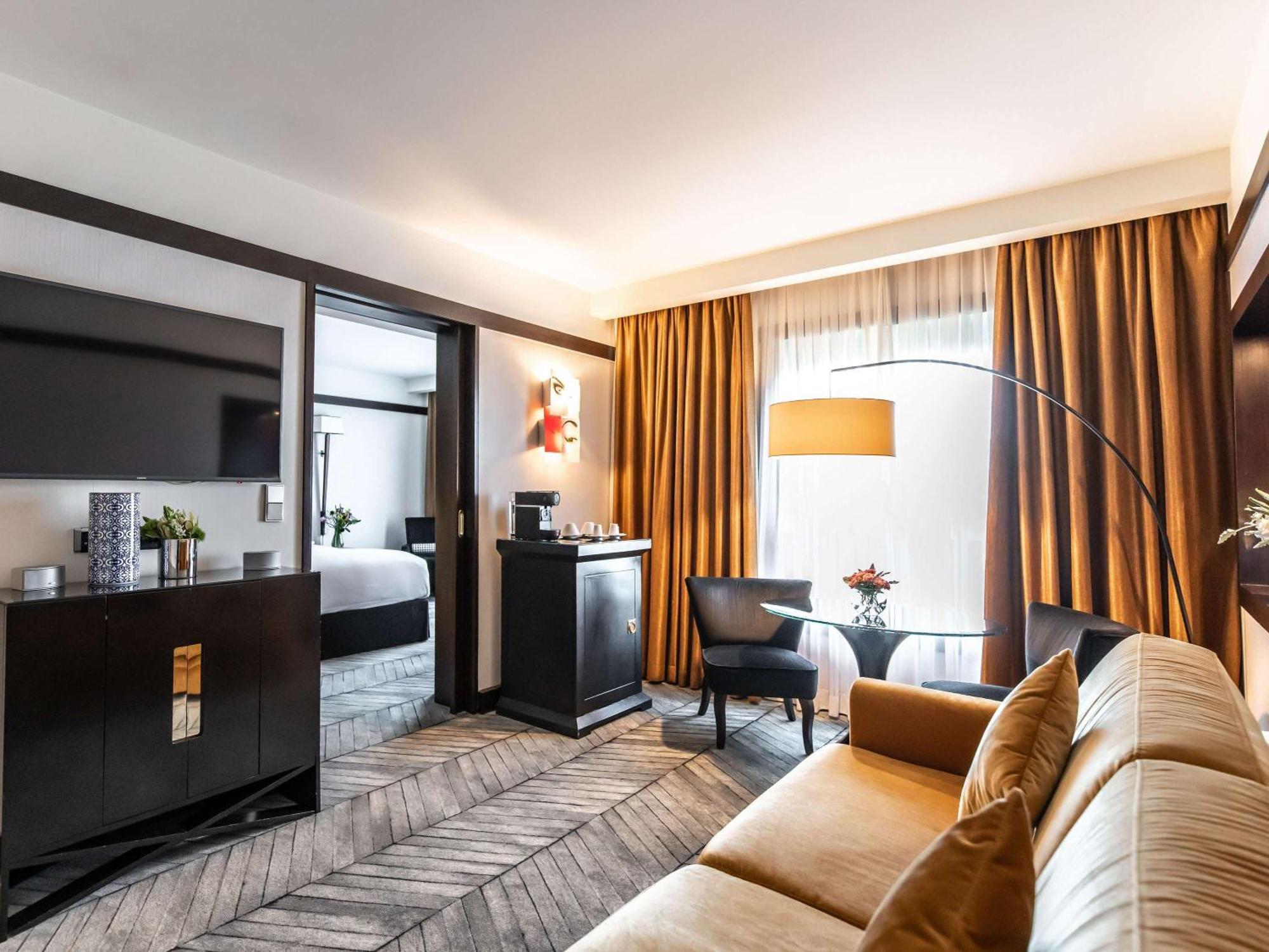 Sofitel Lisbon Liberdade Hotel Exterior photo Suite
