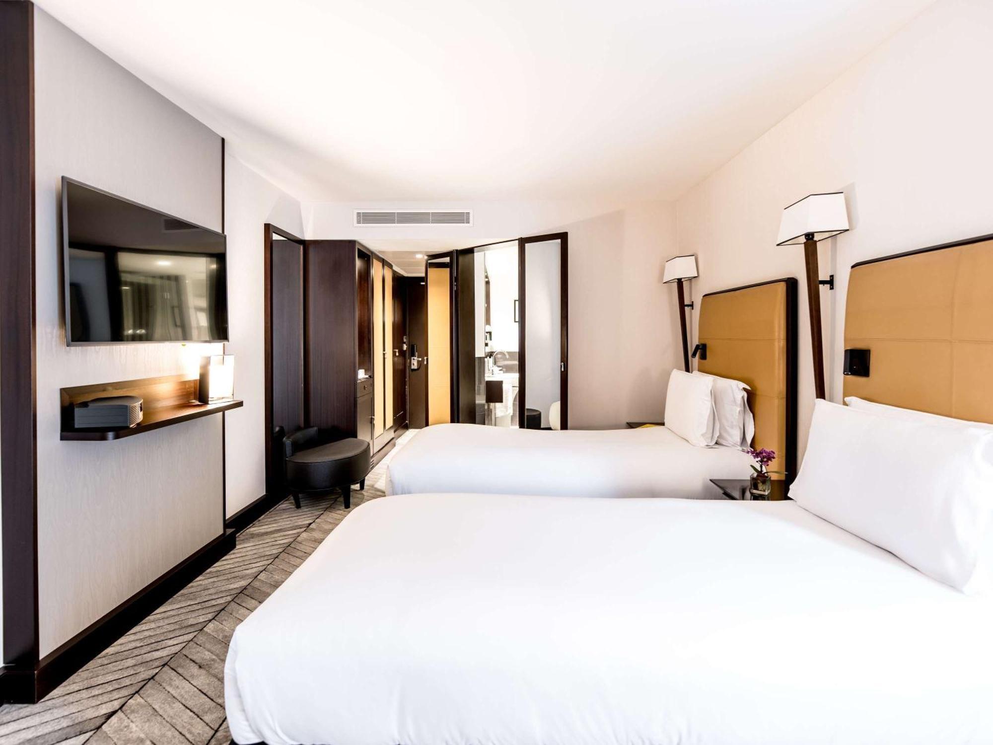 Sofitel Lisbon Liberdade Hotel Exterior photo Deluxe room