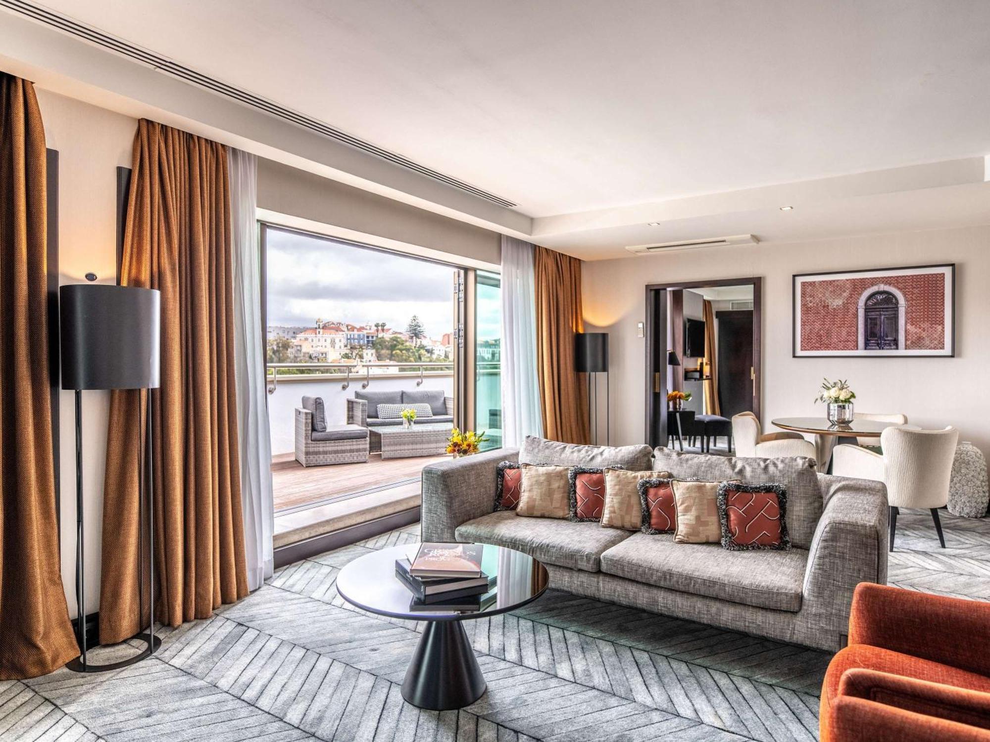 Sofitel Lisbon Liberdade Hotel Exterior photo Suite at the Hotel du Cap-Eden-Roc